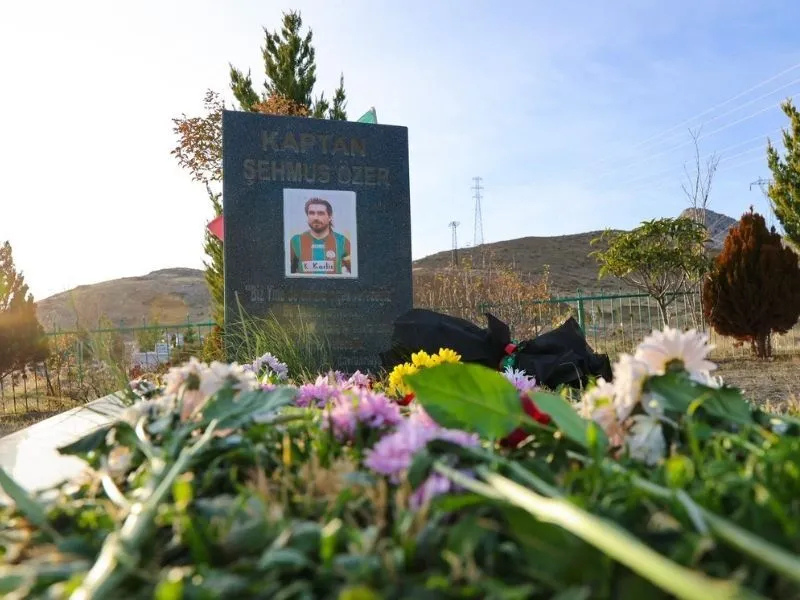 Yöneticiler, Taraftarlar Ve Ailesi Bir Aradaydı11