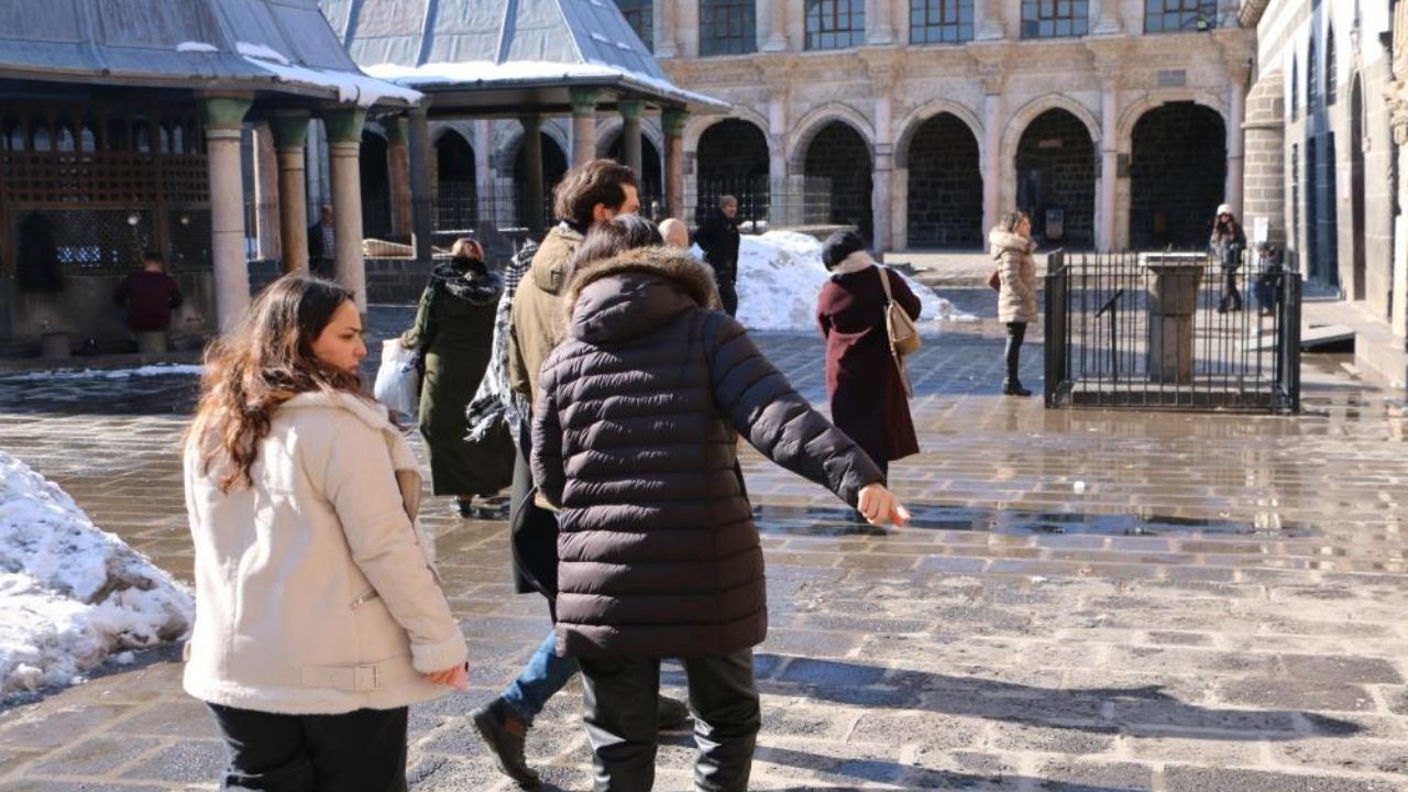 Diyarbakir Kis Turist2