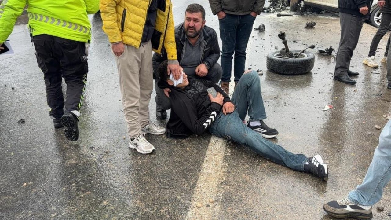 Diyarbakir Otomobil Duvara Carpti2