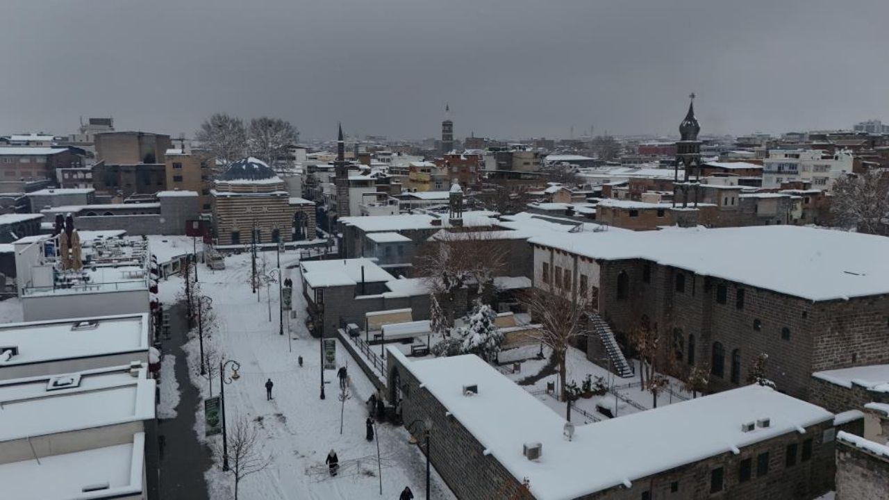 Diyarbakir Sur Kar Altihnda2