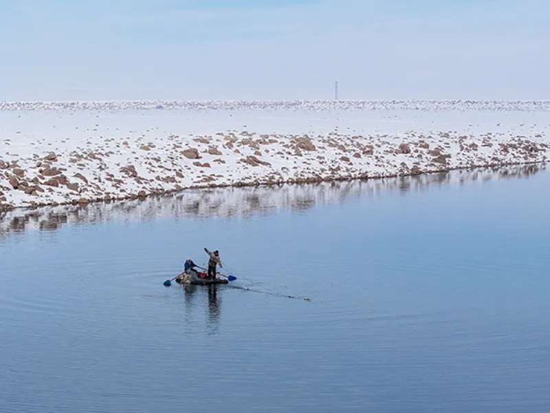 “Kelek”Lerle Buzların Arasından Avlanıyorlar12