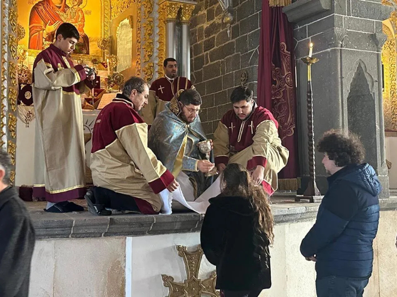 Tarihi Mekanda Güçlü Manevi Atmosfer