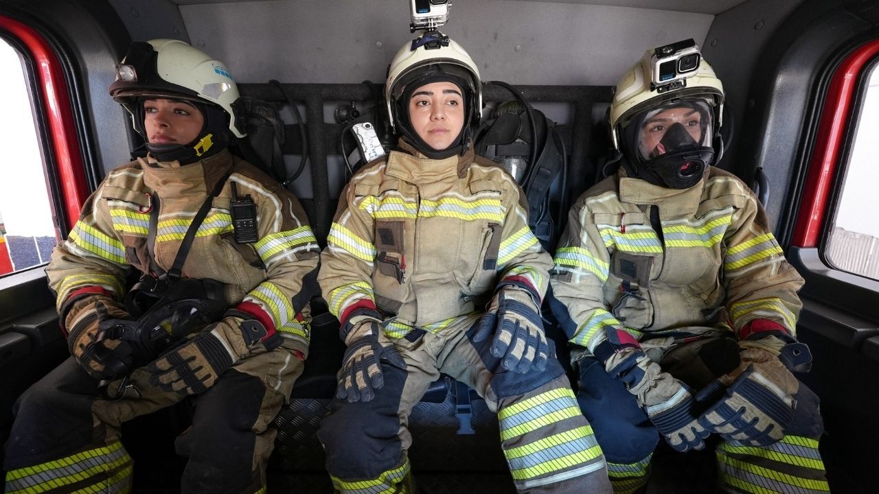 Diyarbakir Itfaiyede 10 Kadin Ise Basladi2