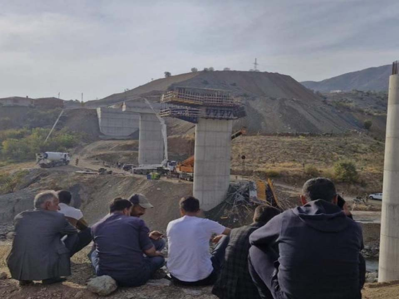 Sanıklar Suçlamaları Reddetti